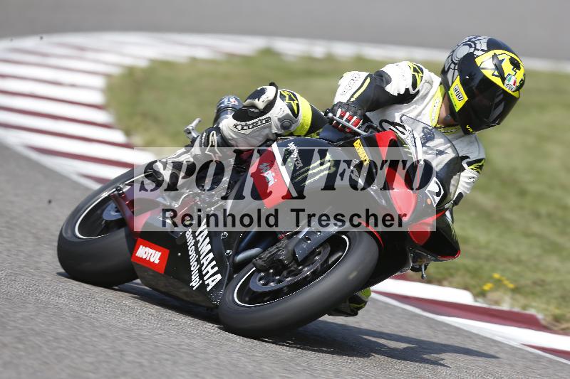 /Archiv-2025/49 26.08.2025 Cornu Master School ADR/rot-rouge/2